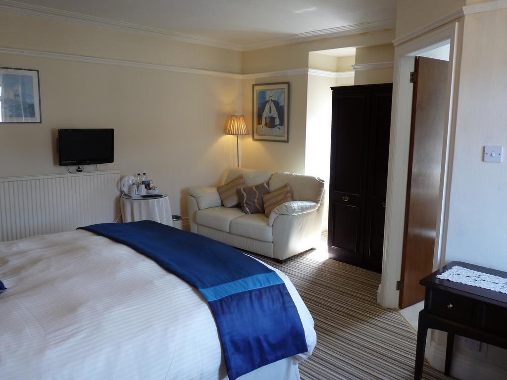 Cornerways Guest House Llandudno Esterno foto