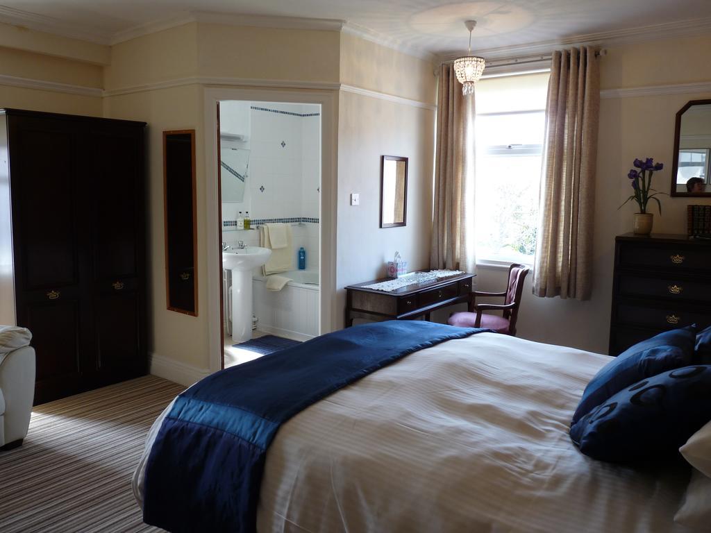 Cornerways Guest House Llandudno Esterno foto