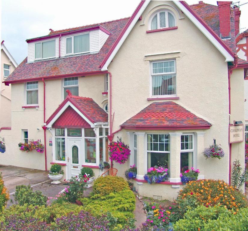 Cornerways Guest House Llandudno Esterno foto