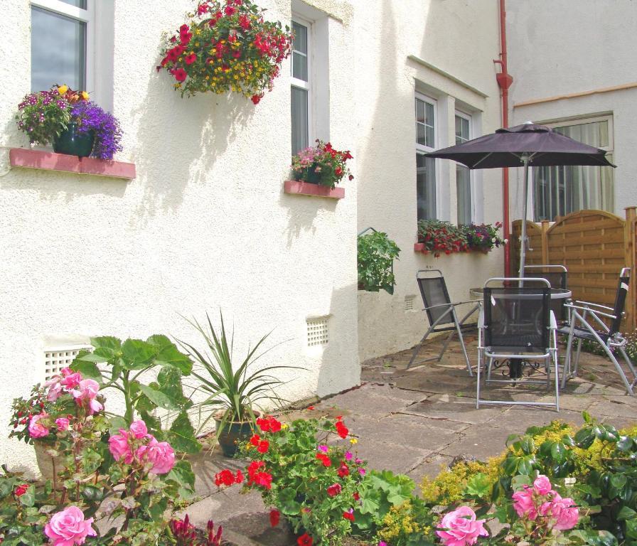 Cornerways Guest House Llandudno Esterno foto